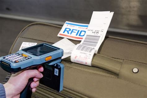 airports using rfid tags|rfid baggage tracking.